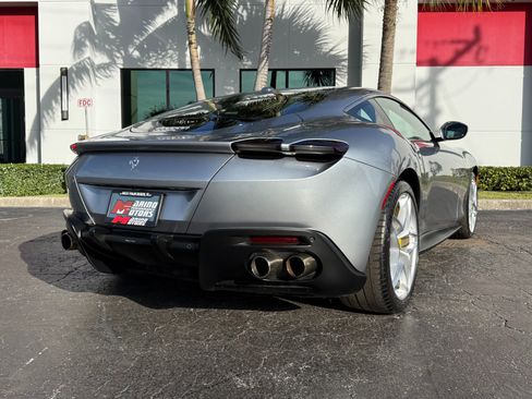 Used 2021 Ferrari Roma RWD image 18