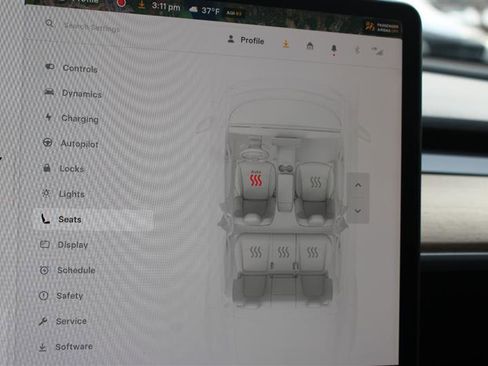 Used 2024 Tesla Model Y Long Range image 17