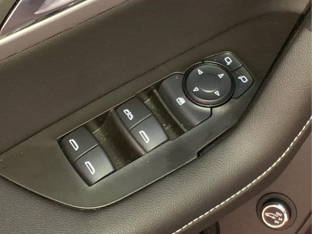 Used 2025 Chevrolet Blazer LT w/ Convenience Package FWD image 14