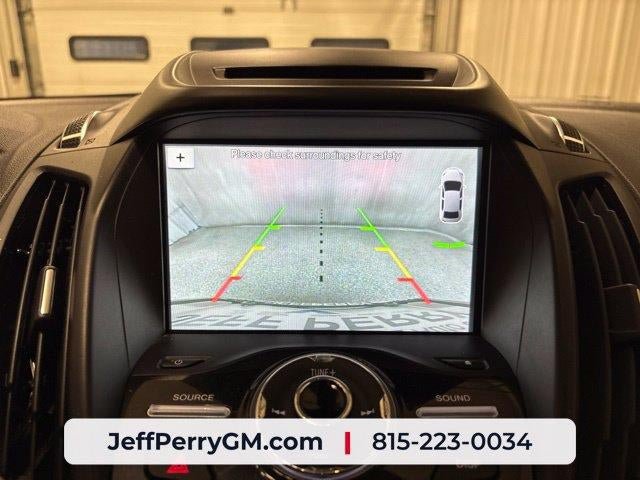 Used 2017 Ford Escape Titanium FWD image 19