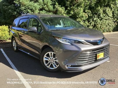Certified 2023 Toyota Sienna Limited