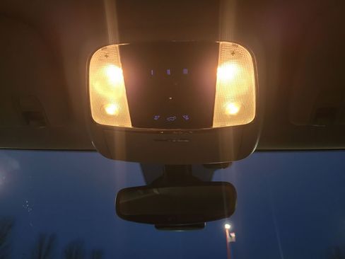 Used 2018 Dodge Durango GT image 33