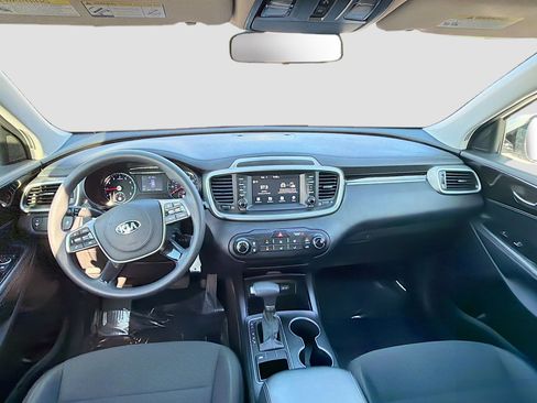 Used 2020 Kia Sorento L image 15