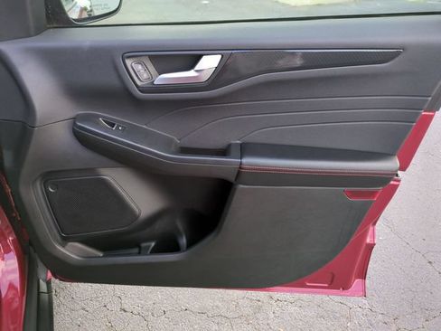 Used 2023 Ford Escape ST-Line w/ Tech Pack #1 FWD image 32