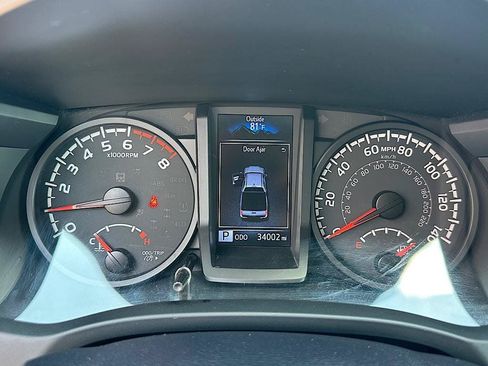 Used 2023 Toyota Tacoma SR AWD/4WD image 24
