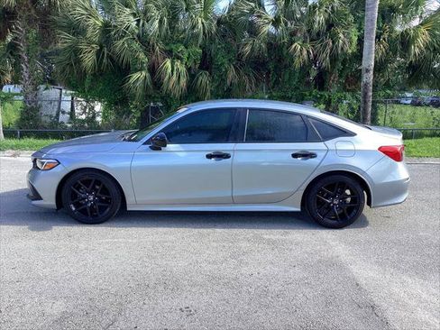 Used 2024 Honda Civic Sport image 4