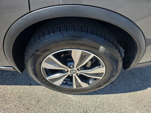 Used 2021 Nissan Murano SV FWD image 10