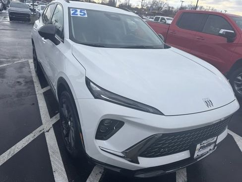 Used 2025 Buick Envision Sport Touring image 8