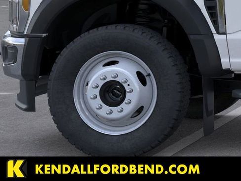 New 2025 Ford F550 4x4 Regular Cab Super Duty image 12