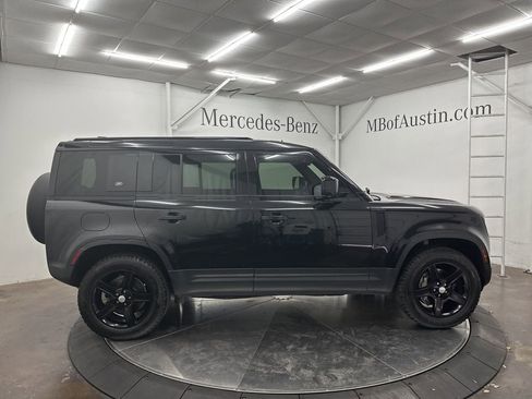 Used 2021 Land Rover Defender 110 SE image 8