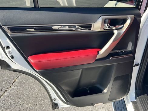 Used 2021 Lexus GX 460 Premium w/ Premium Package image 18