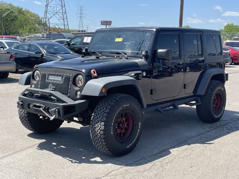 Used 2016 Jeep Wrangler Unlimited Sport AWD/4WD image 2