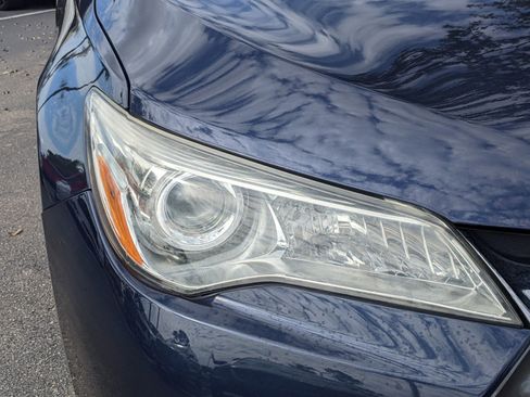 Used 2017 Toyota Camry XLE image 8