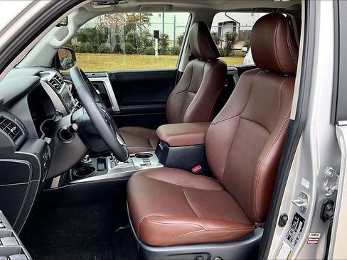 Used 2023 Toyota 4Runner Limited image 8