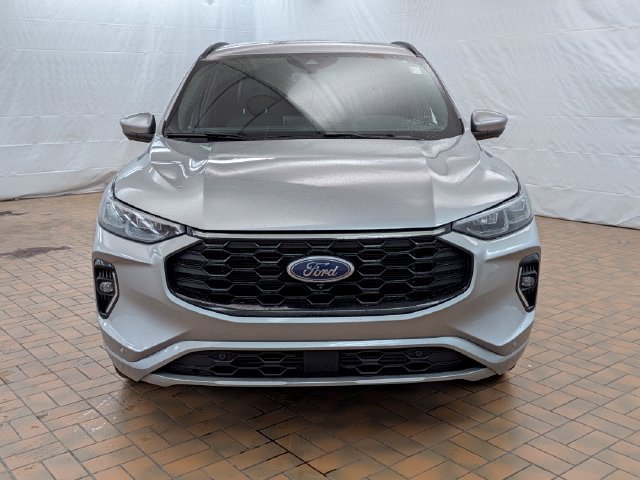 Certified 2023 Ford Escape ST-Line Elite AWD/4WD image 2