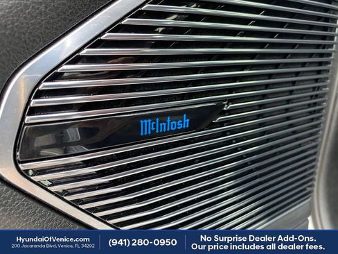 Used 2022 Jeep Grand Cherokee Overland AWD/4WD image 10