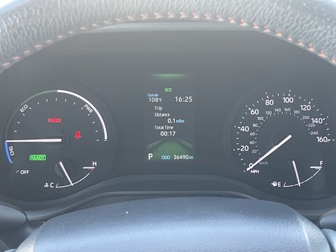 Used 2022 Toyota Sienna XSE FWD image 28