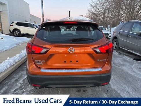 Used 2017 Nissan Rogue Sport SL w/ SL Premium Package image 5