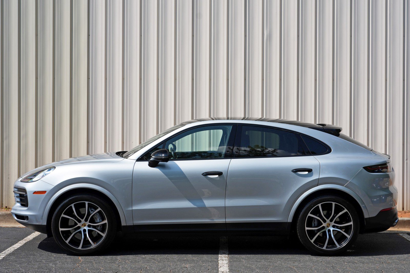 Used 2023 Porsche Cayenne Coupe w/ Premium Package AWD/4WD image 54