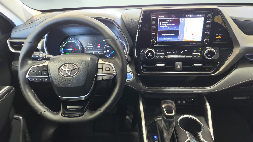 Certified 2020 Toyota Highlander XLE AWD/4WD image 22