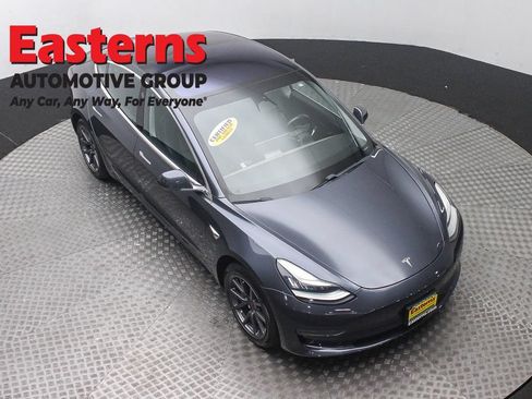 Used 2018 Tesla Model 3 Long Range RWD image 3