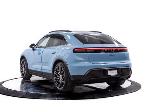 Certified 2026 Porsche Macan Electric RWD image 3