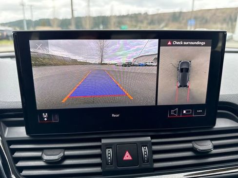 Used 2021 Audi SQ5 Premium Plus w/ Premium Plus Package image 26