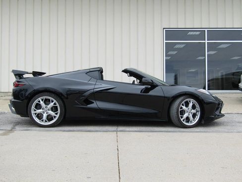 Used 2023 Chevrolet Corvette Stingray Coupe w/ 1LT image 16