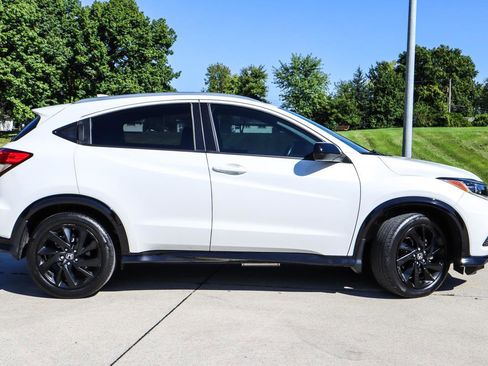 Used 2022 Honda HR-V Sport image 5