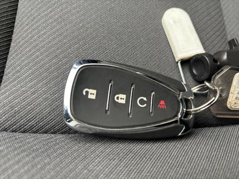 Used 2025 Chevrolet Blazer LT FWD image 21