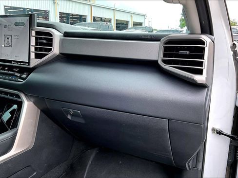 Used 2023 Toyota Tundra Limited AWD/4WD image 19