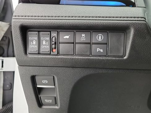 Used 2024 Honda Odyssey Touring image 31