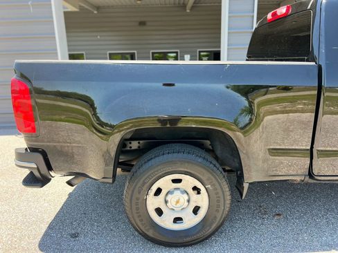 Used 2018 Chevrolet Colorado W/T RWD image 10
