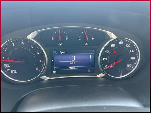 Used 2022 GMC Acadia SLE w/ Driver Convenience Package FWD image 39