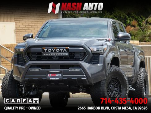 Used 2026 Toyota Tacoma SR5 AWD/4WD image 2