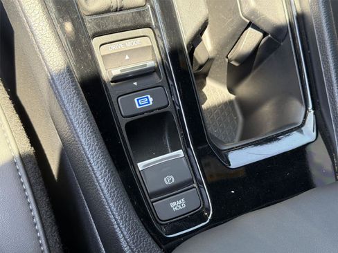 Used 2025 Honda Accord Sport image 37