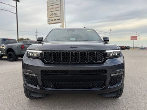 Used 2025 Jeep Grand Cherokee L Summit AWD/4WD image 6