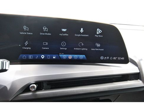 New 2027 Cadillac Vistiq Luxury AWD/4WD image 17