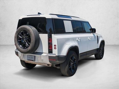Used 2025 Land Rover Defender 110 S AWD/4WD image 5