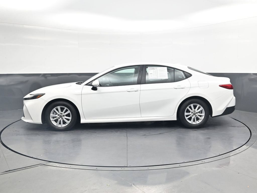 Used 2026 Toyota Camry LE FWD image 11