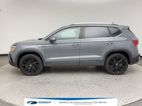 Certified 2024 Volkswagen Taos SEL AWD/4WD image 5