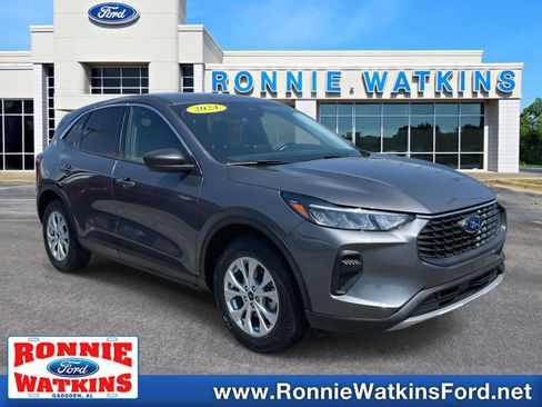 Used 2024 Ford Escape Active image 1