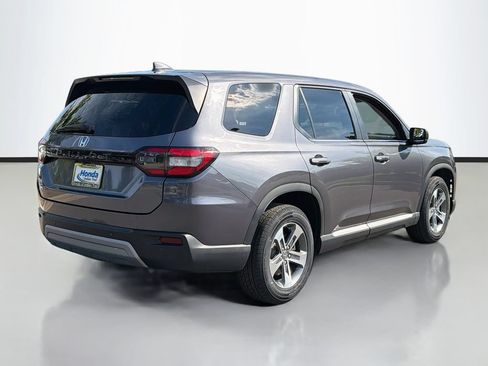 Used 2025 Honda Pilot EX-L image 5