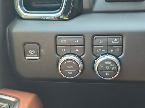 New 2026 GMC Sierra 1500 Denali Ultimate AWD/4WD image 18