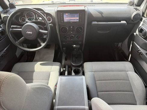 Used 2008 Jeep Wrangler Unlimited Rubicon w/ PWR Convenience Group AWD/4WD image 22