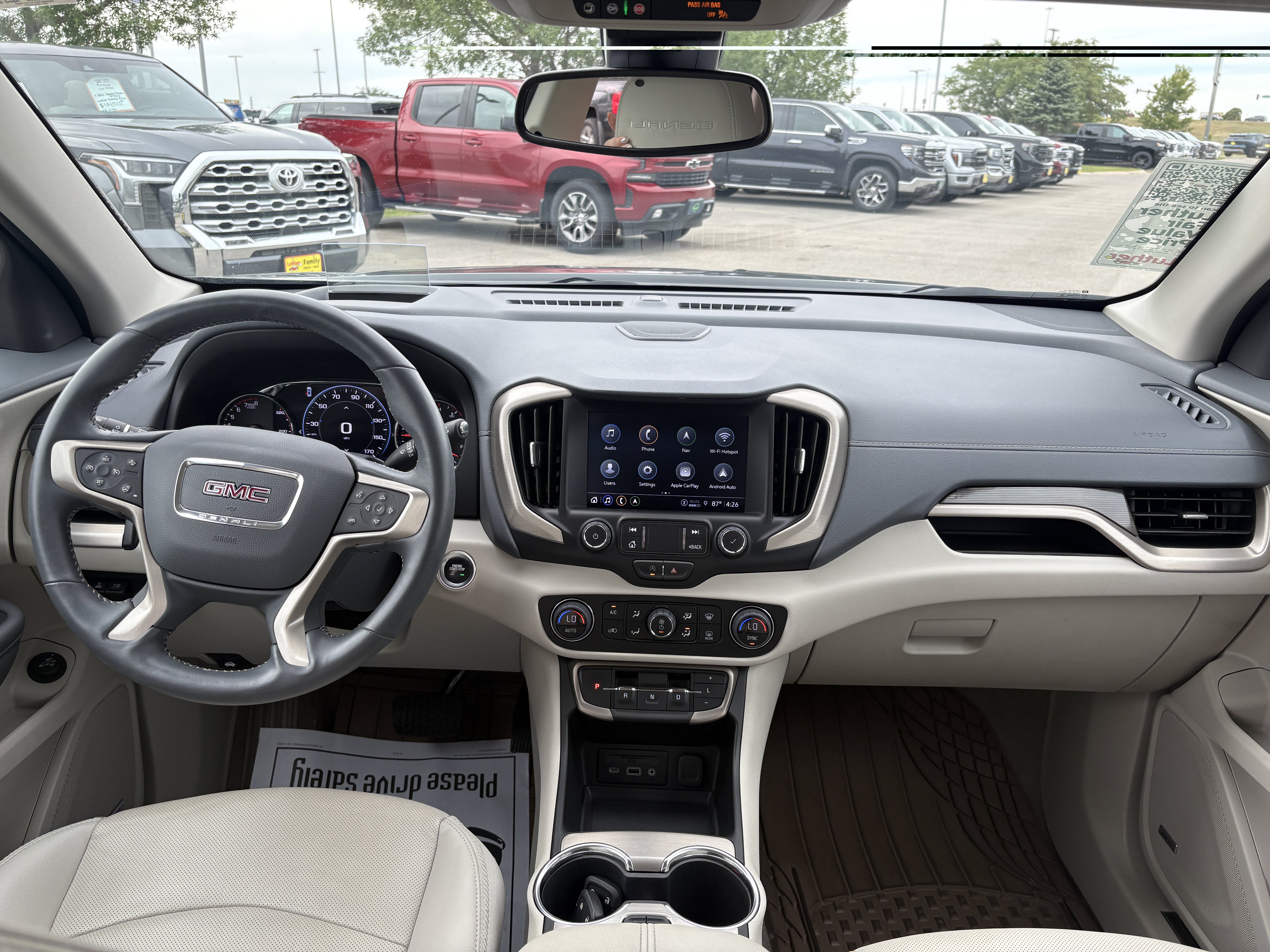 Used 2022 GMC Terrain Denali w/ Black Diamond Edition AWD/4WD image 12