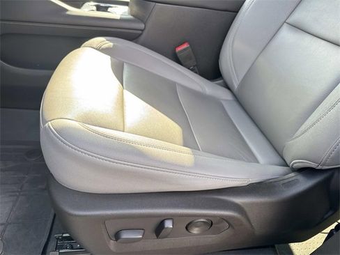 Used 2023 Chevrolet Tahoe LT w/ Luxury Package image 22