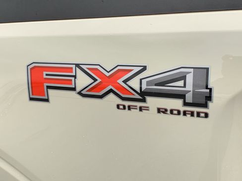 Used 2024 Ford Maverick XLT w/ XLT Luxury Package image 16