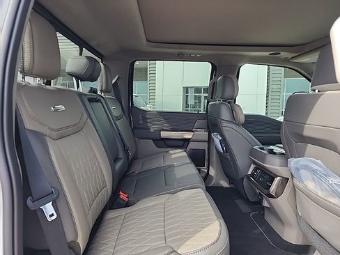 Certified 2025 Ford F350 Platinum w/ Platinum Plus Package image 9