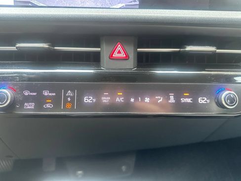Used 2024 Kia EV6 Wind RWD image 16